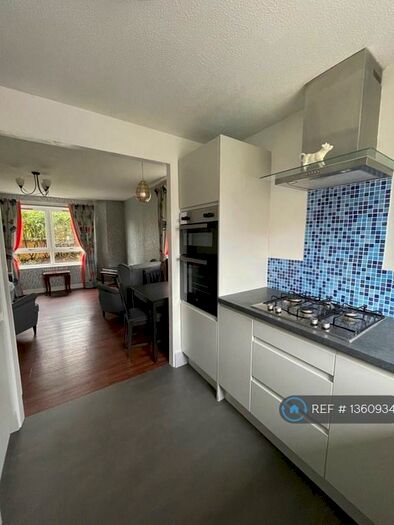 2 Bedroom Flat To Rent In Northland Avenue, Glasgow, G14