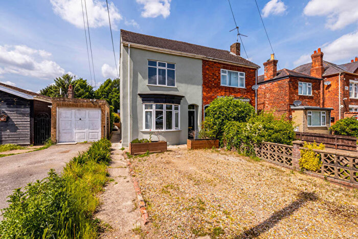 3 Bedroom Semi Detached House For Sale In Horncastle Road, Boston, Lincolnshire, PE21