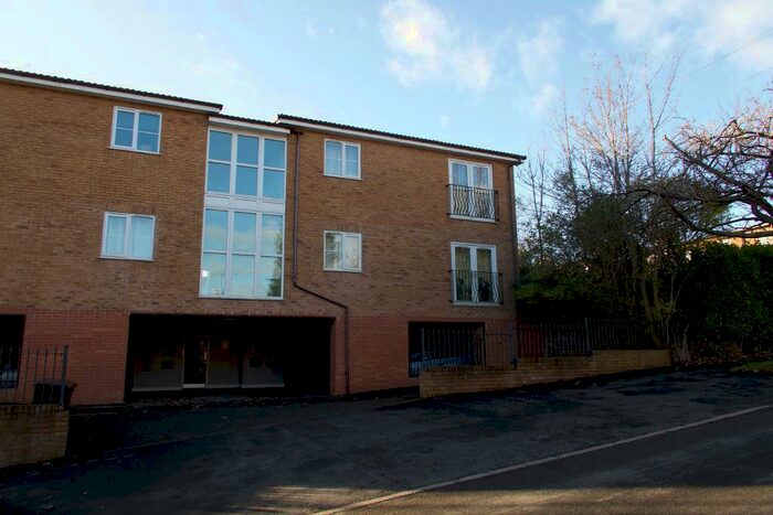 2 Bedroom Flat To Rent In Manor Rise, Walton, Stone, Staffordshire, ST15