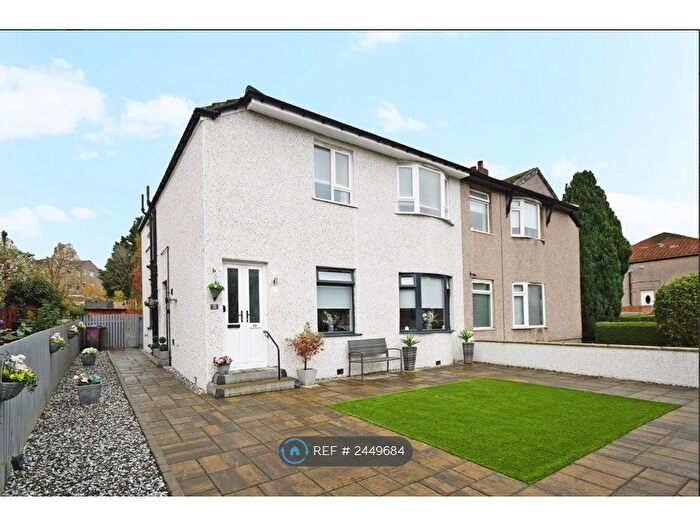 3 Bedroom Flat To Rent In Crofthill Road, Glasgow, G44