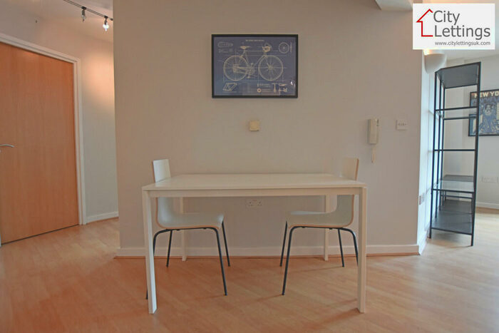 2 Bedroom Apartment To Rent In Portland Square, Arboretum, NG7