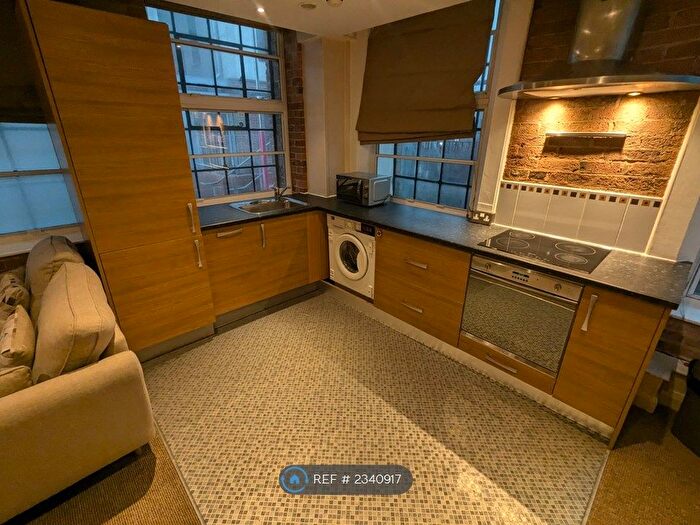 1 Bedroom Flat To Rent In The Cigar Factory, Nottingham, NG7