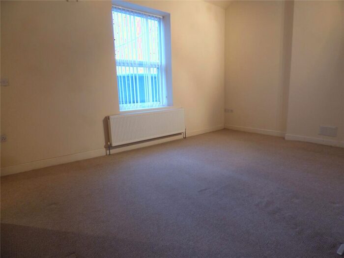 2 Bedroom Terraced House To Rent In Edgeside Lane, Waterfoot