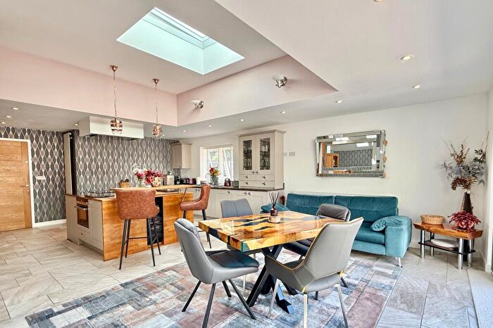 4 Bedroom Detached Bungalow For Sale In Moneyfly Road, Verwood, BH31