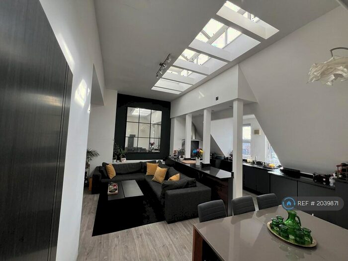 2 Bedroom Flat To Rent In Aldermans Hill, London, N13