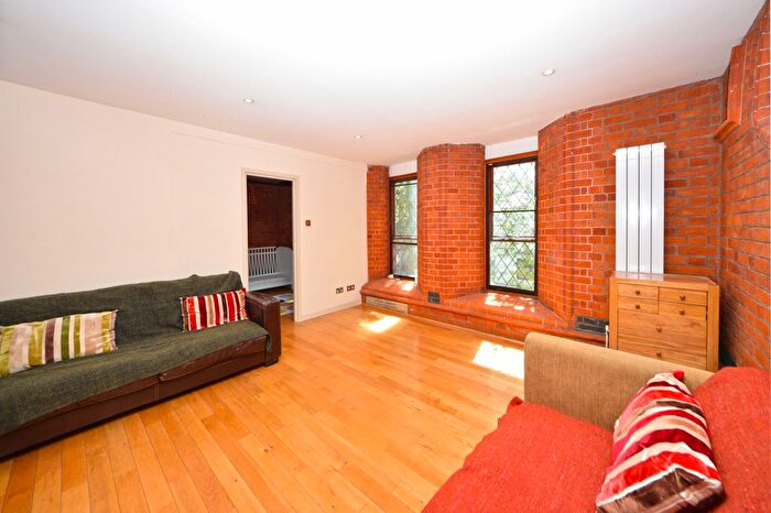 2 Bedroom Flat To Rent In St. Marys Court, Stamford Brook Road, London, W6