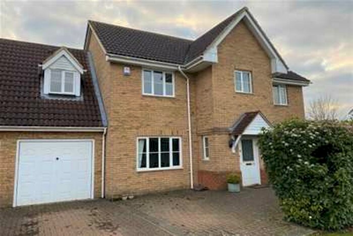 5 Bedroom House To Rent In Strympole Way, Highfields Caldecote, CB23