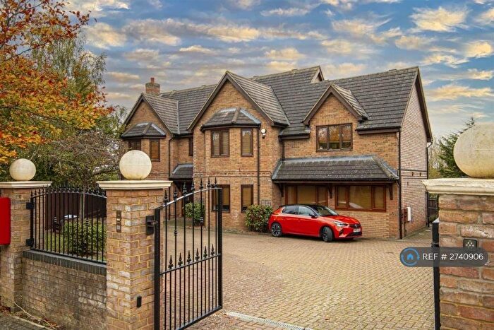 Studio To Rent In Furzton, Milton Keynes, MK4