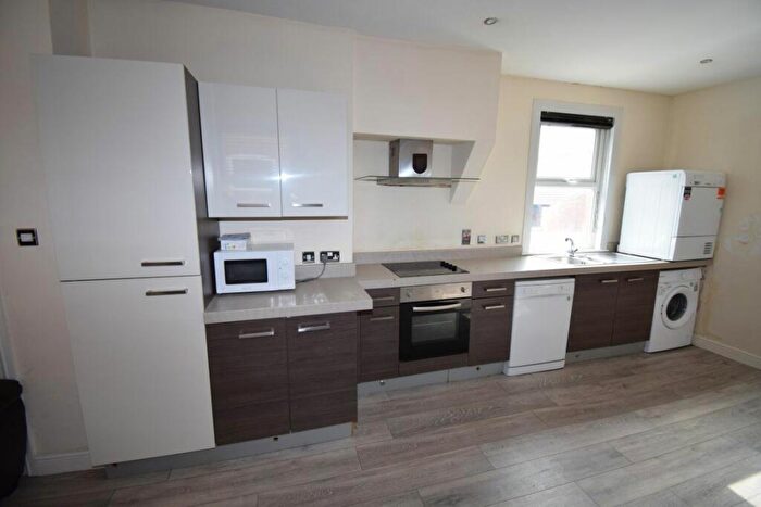 7 Bedroom Property To Rent In Uttoxeter New Road, DE22