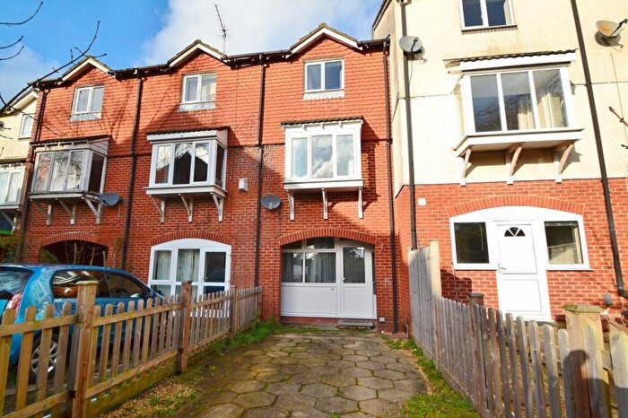 4 Bedroom Terraced House To Rent In Southampton, SO15