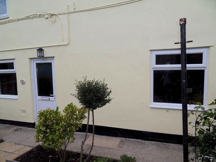 2 Bedroom Cottage To Rent In Chapel Street, Belper DE56