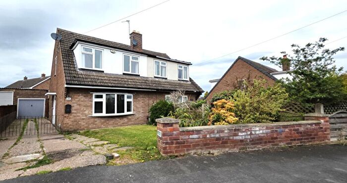 3 Bedroom Semi-Detached House To Rent In Wigford Road, Dosthill, Tamworth, B77