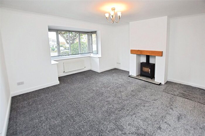 3 Bedroom Detached House For Sale In Markington Place, Leeds, West Yorkshire, LS10