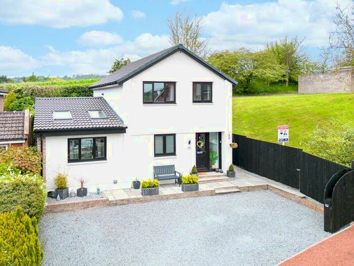 4 Bedroom Detached House For Sale In Springfield Road, Linlithgow, EH49