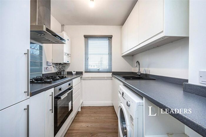 2 Bedroom Flat To Rent In Pollys Yard, Newport Pagnell, Buckinghamshire, MK16