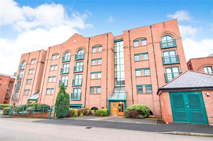 2 Bedroom Flat To Rent In Wharton Court, Hoole Lane, Chester, Cheshire, CH2