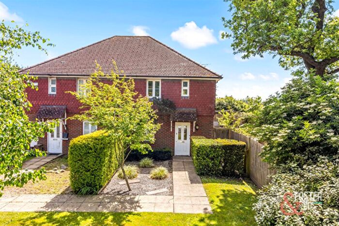 3 Bedroom House For Sale In Meadow View, Sayers Common, BN6
