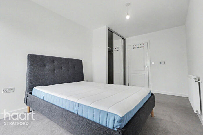 1 Bedroom Flat To Rent In Highland Street, London, E15