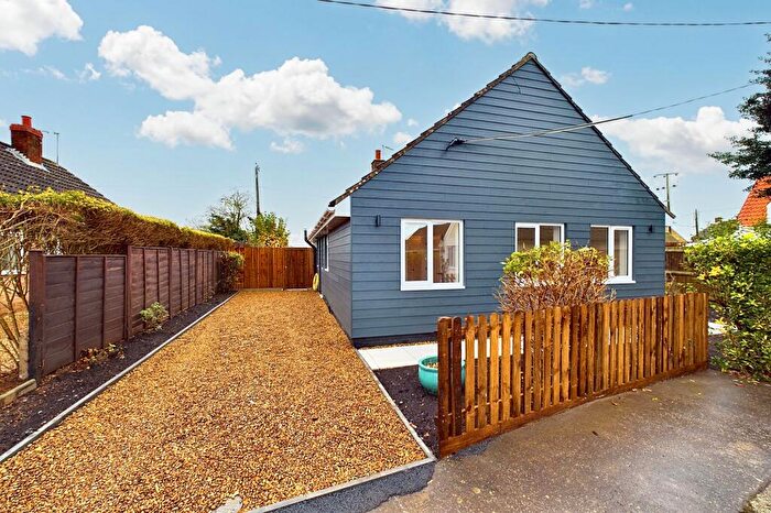 3 Bedroom Detached Bungalow For Sale In Lancaster Close, Methwold, IP26