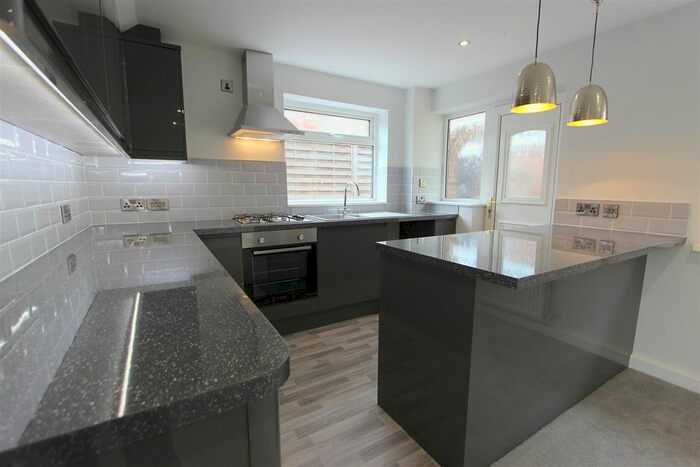 3 Bedroom Semi-Detached House To Rent In Cullen Close, Darlington DL1