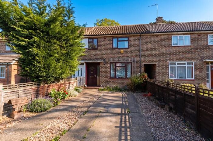 3 Bedroom Terraced House To Rent In Woking, Surrey, GU21