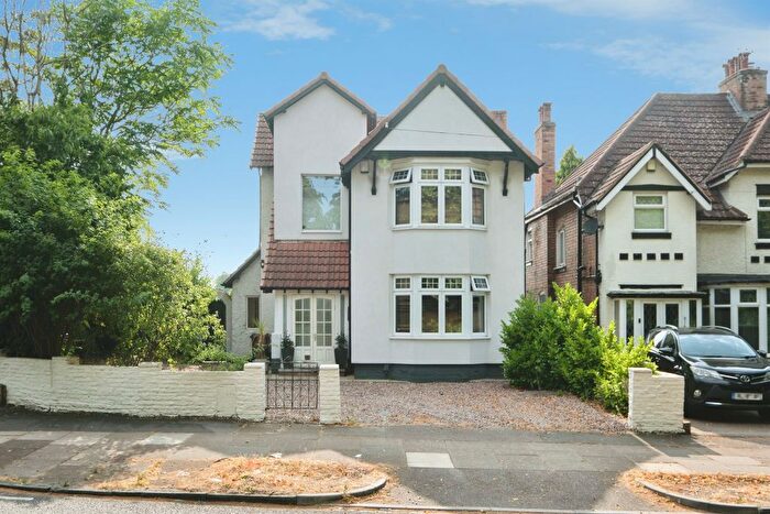 4 Bedroom Detached House For Sale In Court Lane, Birmingham, B23
