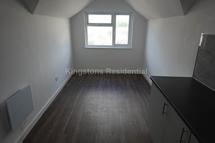 2 Bedroom Apartment To Rent In Miskin Street, Cathays, CF24