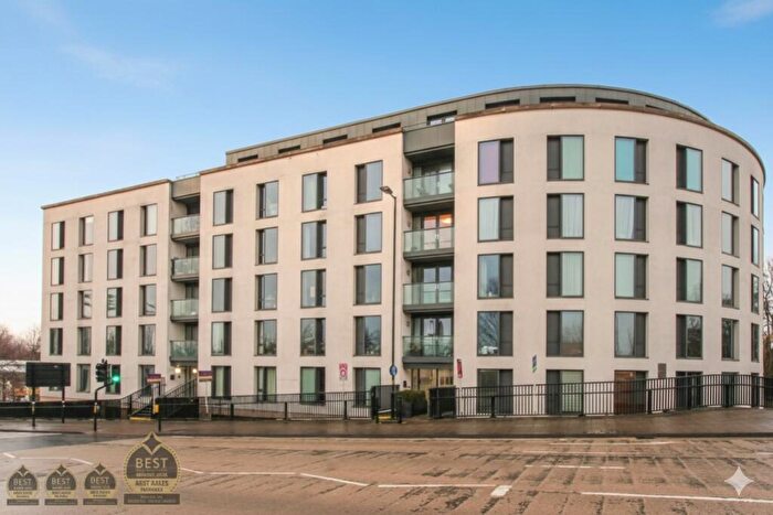1 Bedroom Penthouse To Rent In Apartment St. James Walk, Honeybourne Way, Cheltenham, GL50