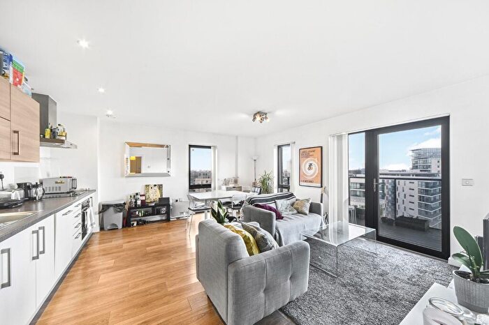 1 Bedroom Flat To Rent In Stainsby Road London, E14