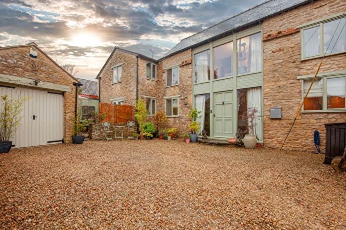 3 Bedroom Barn Conversion To Rent In Bates Lane, Souldern, OX27