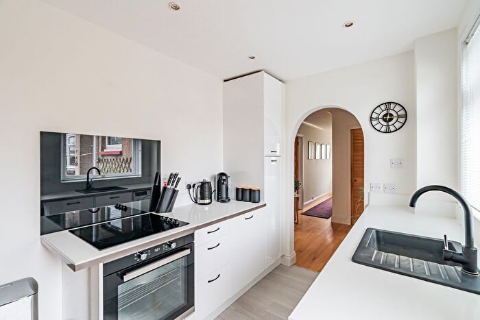 2 Bedroom Flat For Sale In Broomieknowe Park, Bonnyrigg, EH19