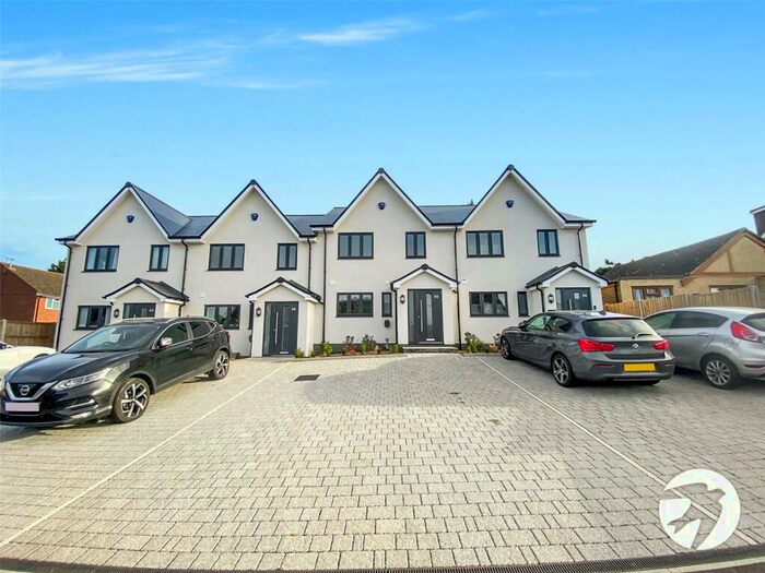 3 Bedroom House To Rent In West View Road, Swanley, Kent, BR8