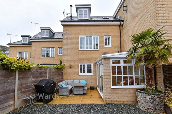 3 Bedroom Terraced House For Sale In Queens Road, Maidstone, Kent, ME16