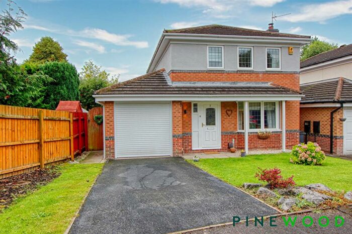 4 Bedroom Detached House For Sale In St. Giles Close, Chesterfield, Derbyshire, S40