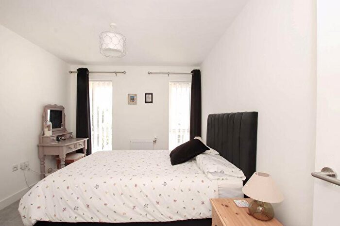 2 Bedroom Flat For Sale In Dacorum Way, Hemel Hempstead, HP1