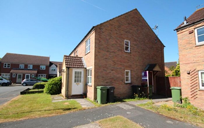 1 Bedroom Semi-Detached House To Rent In St. Hughs Rise, Didcot, Oxfordshire, OX11