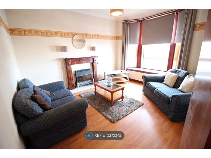 1 Bedroom Flat To Rent In Bank Street, Coatbridge, ML5
