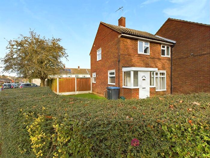 2 Bedroom End Of Terrace House To Rent In Carters Mead, Harlow, CM17