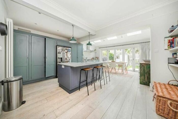 4 Bedroom Terraced House For Sale In Wellington Road, Northfields, W5