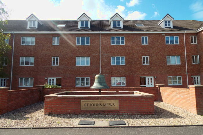 2 Bedroom Apartment To Rent In Tullis Gardens, Glasgow, G40