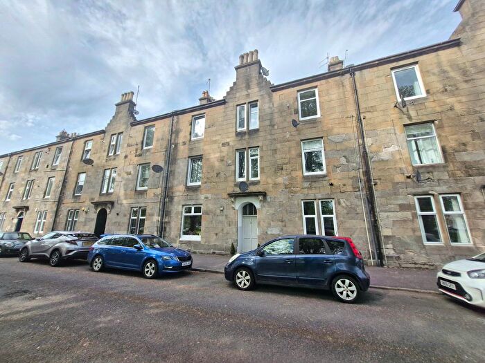 1 Bedroom Flat To Rent In Knoxland Square, Dumbarton, G82