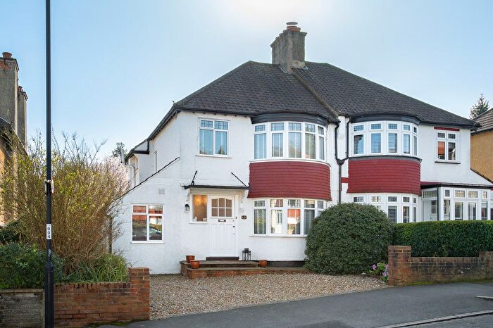 4 Bedroom Semi Detached House For Sale In West Coulsdon, Surrey, CR5