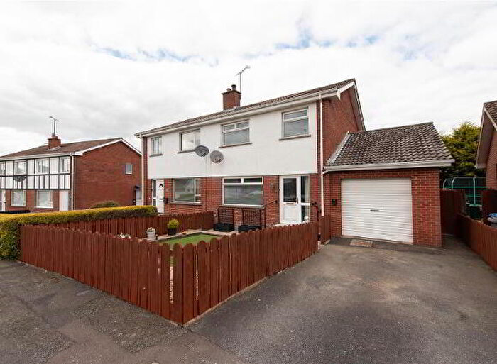 3 Bedroom Semi-Detached House For Sale In Craigs Road, Ballynahinch, BT24