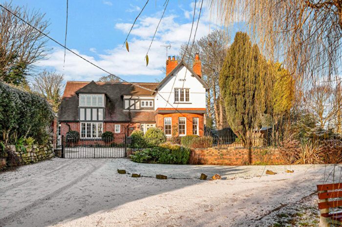 4 Bedroom Detached House For Sale In Main Road Newton Regis Tamworth, Staffordshire, B79