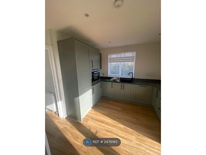 3 Bedroom Semi-Detached House To Rent In Walnut Drive, Lenzie, Glasgow, G66