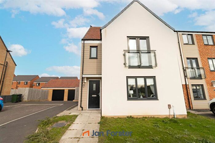 4 Bedroom Detached House For Sale In Stephenson Way, Wallsend, NE28