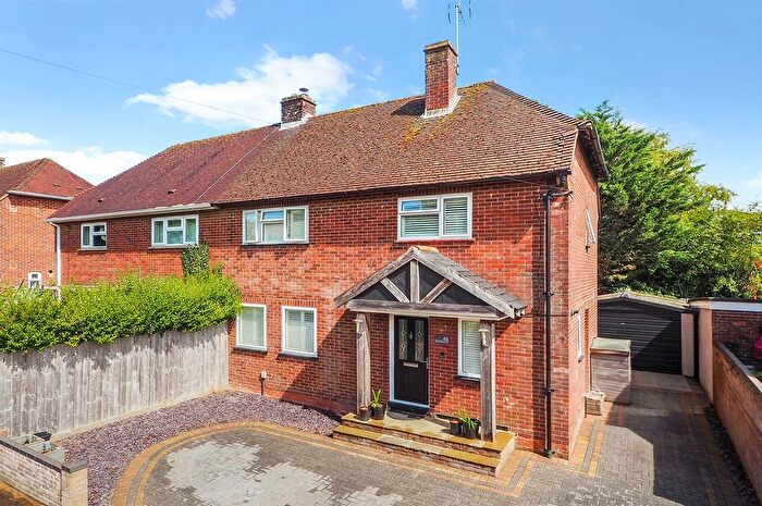 3 Bedroom Semi-Detached House For Sale In Eastfield Road, Andover, SP10