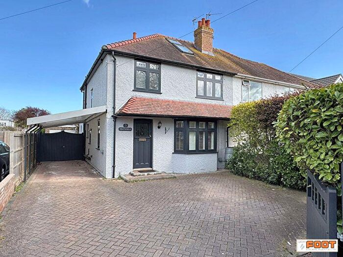 4 Bedroom Semi-Detached House To Rent In Mengham Avenue, Hayling Island., PO11