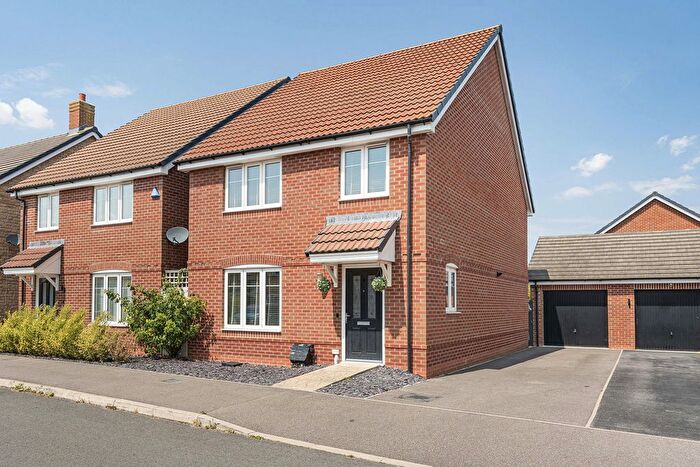 4 Bedroom Detached House For Sale In Reed Street, Didcot, OX11