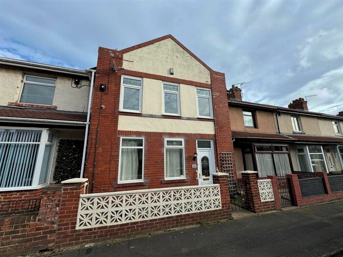 3 Bedroom Terraced House To Rent In West Street, Blackhall Colliery, Hartlepool, TS27